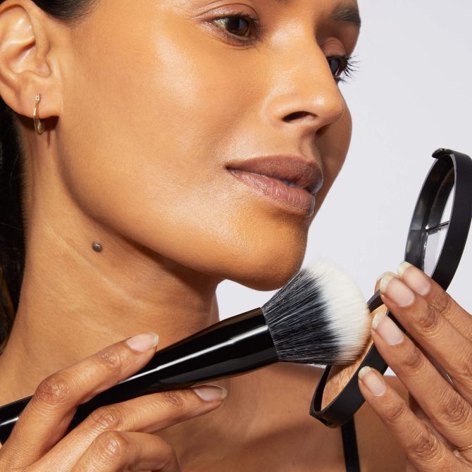 Full Face Powder Brush - Image 4