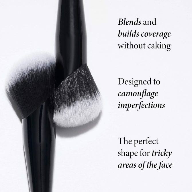Angled Precision Concealer Brush - Image 3
