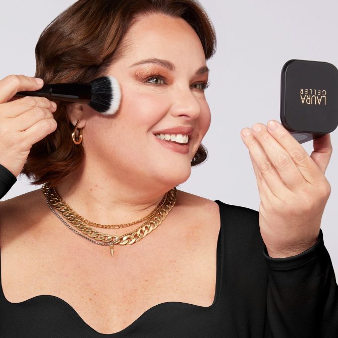 Matte Maker Translucent Setting Powder - Image 4